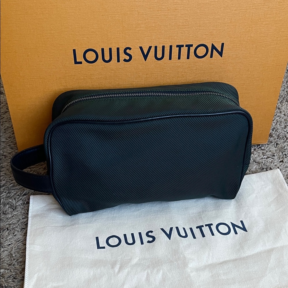 Louis Vuitton Green Nylon Toiletry Zipper Bag